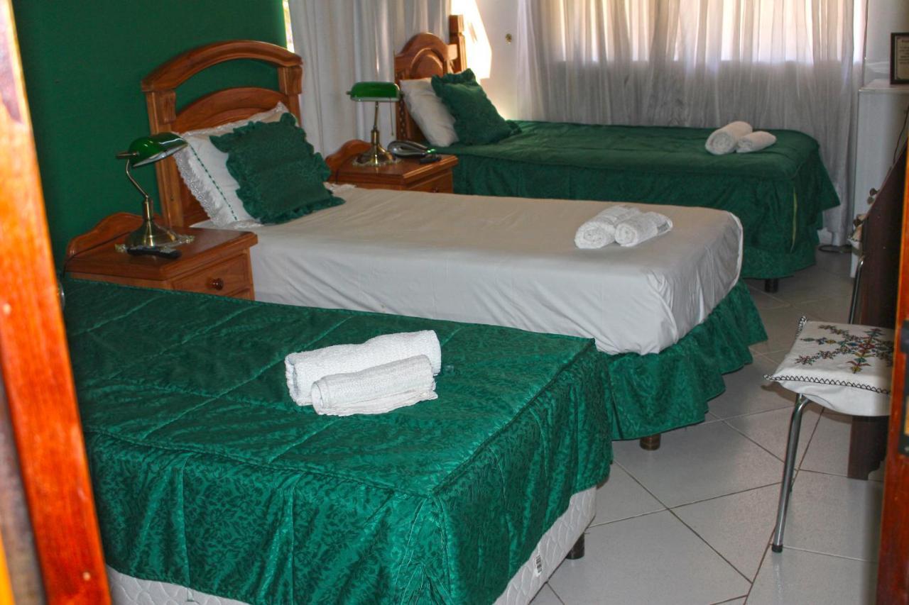 Ross Char Hotel Asunción Esterno foto